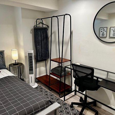 4-A Diamond In Yonkers Hotel Bagian luar foto