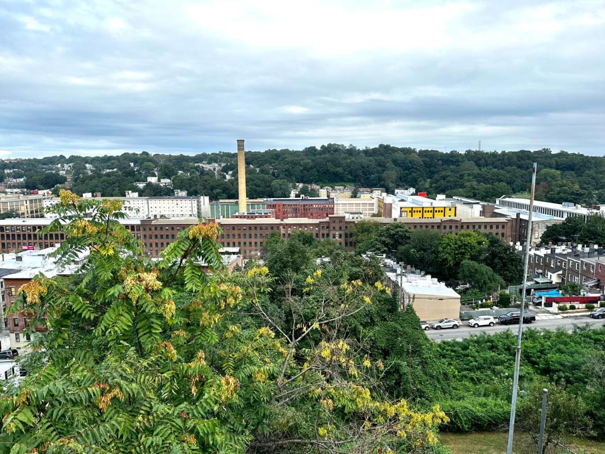 4-A Diamond In Yonkers Hotel Bagian luar foto