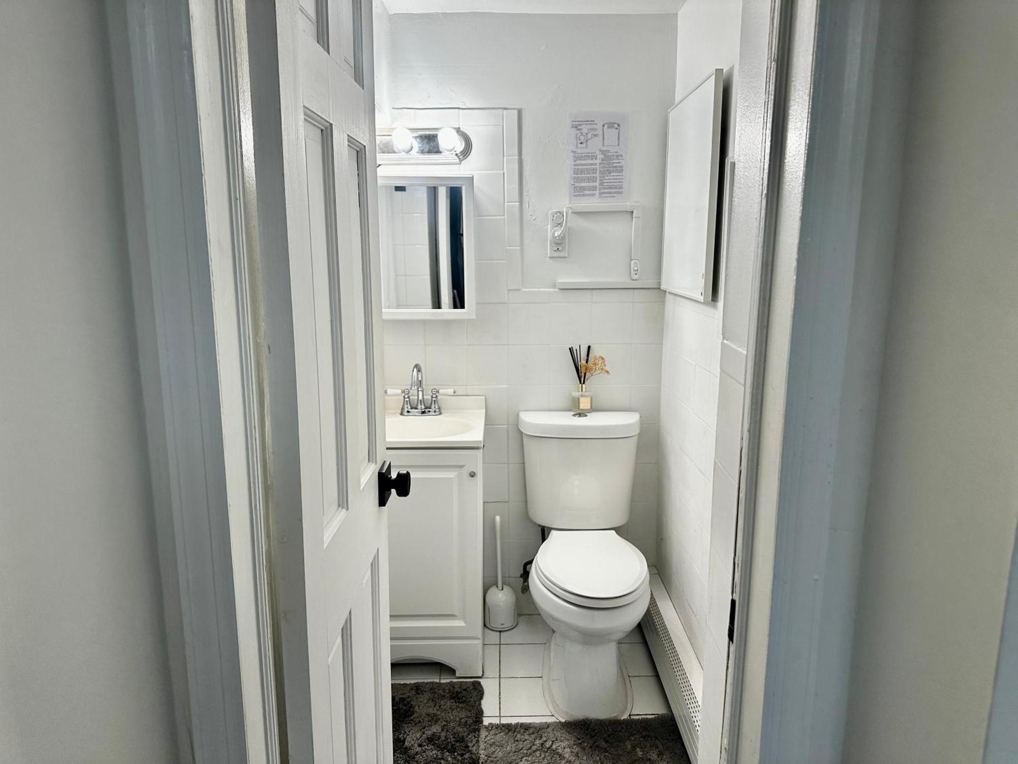 4-A Diamond In Yonkers Hotel Bagian luar foto