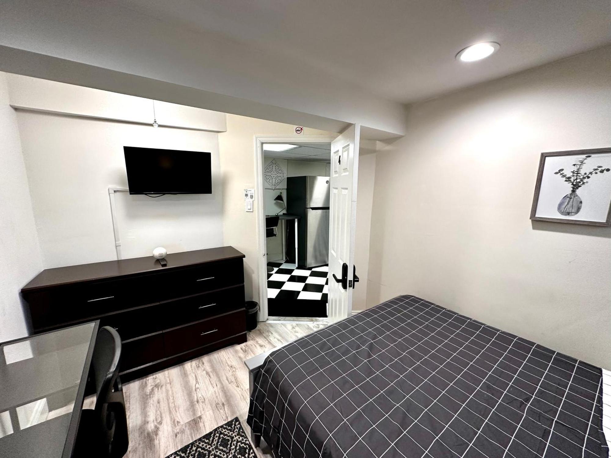 4-A Diamond In Yonkers Hotel Bagian luar foto