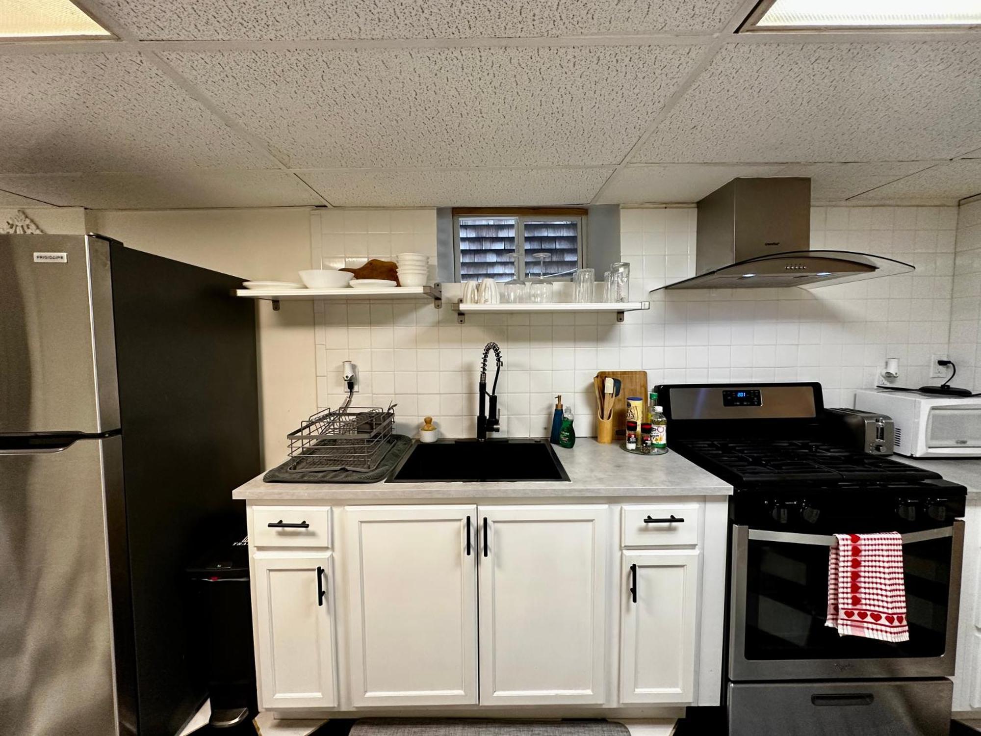4-A Diamond In Yonkers Hotel Bagian luar foto